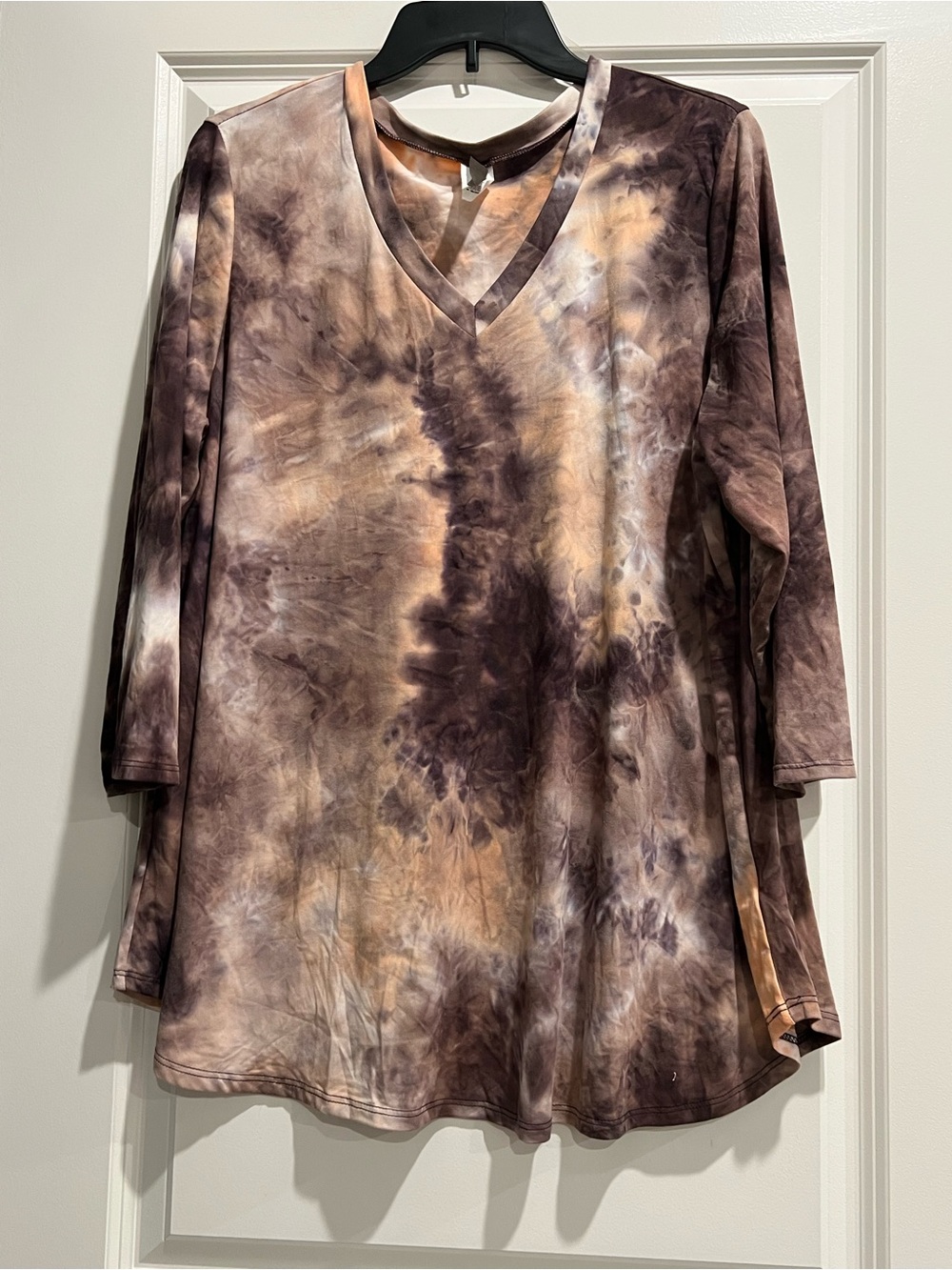 Tie-Dye V-Neck Tunic in Brown & Cream